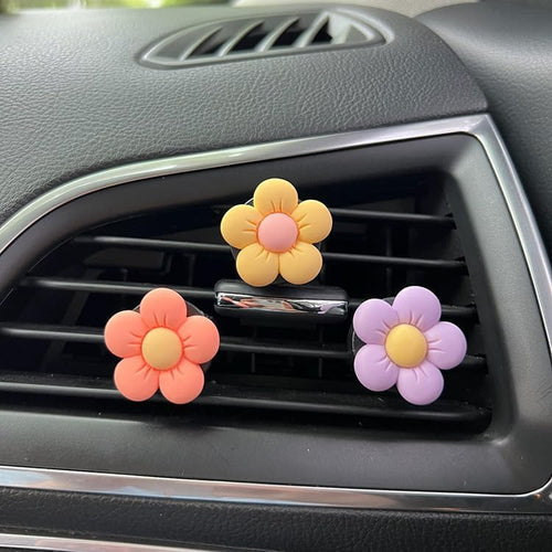 Car Air Fresheners Vent Clip, 6 Pcs Daisy Flower Air Vent Clip Air Conditioning Outlet Clip Car Air Freshener Clip Charm Car Inter Decor Accessories